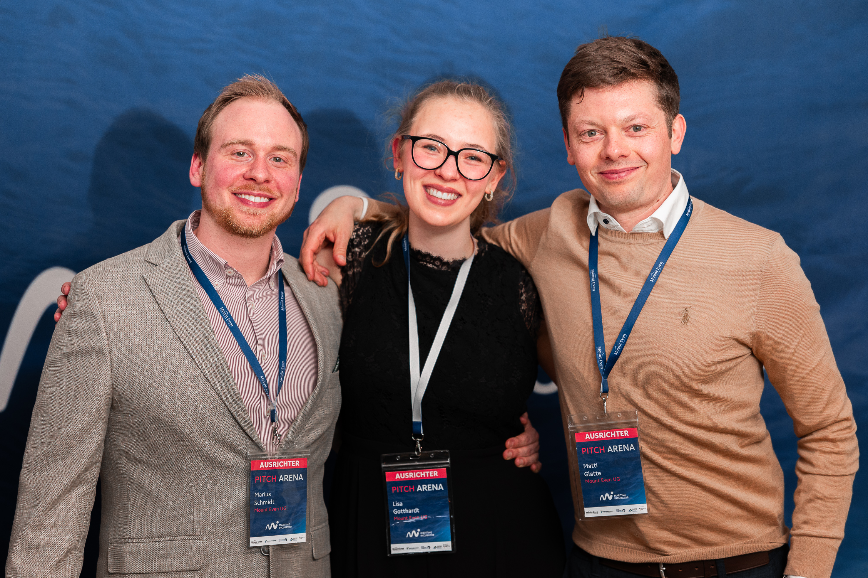Ausrichter-Team von Mount Even auf der Pitch Arena im Maritime Incubator